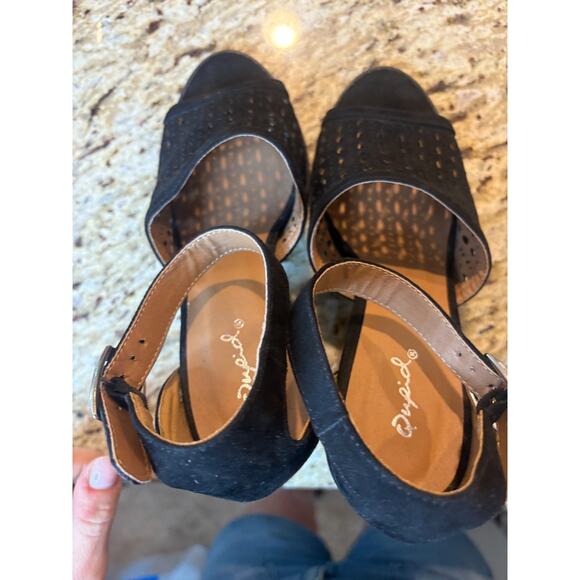 Qupid Women's Block Heel Sandal Heels Size 7 - Picture 5 of 6